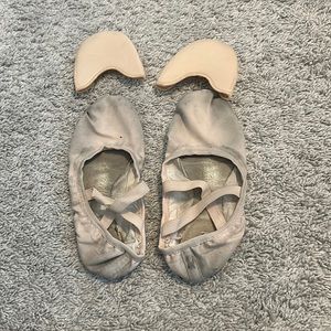Old ballet shoes